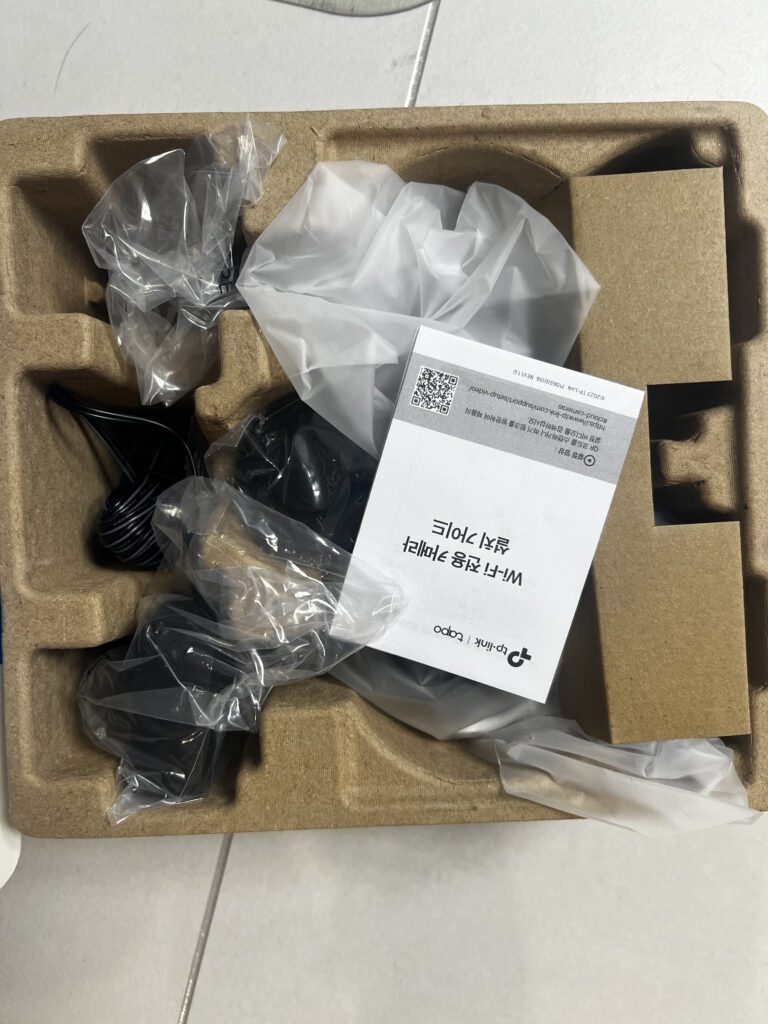 tapo 홈캠 구성품2